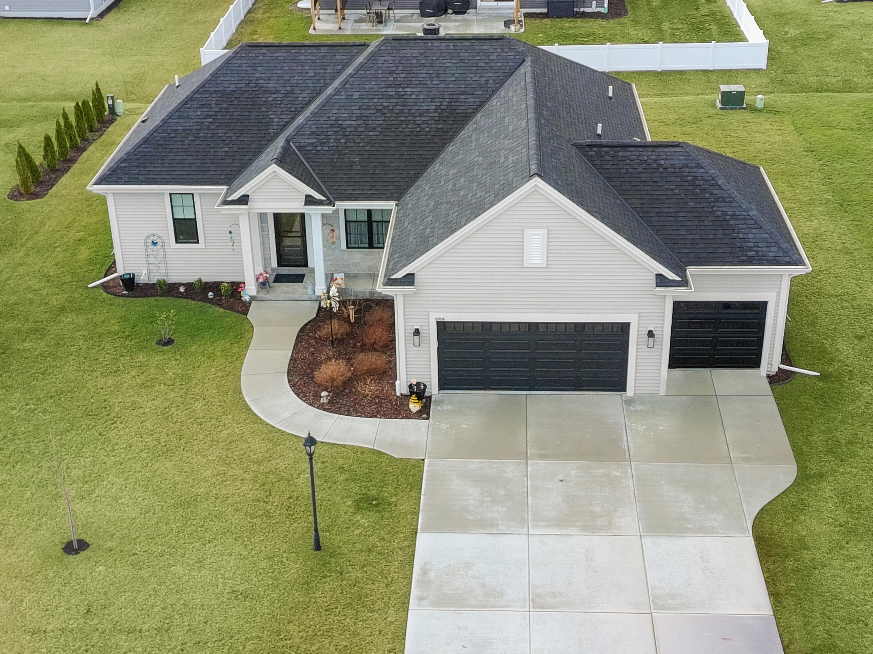 2689 Mapleton Avenue East Troy, WI 53120 - Photo 3 of 35 Drone