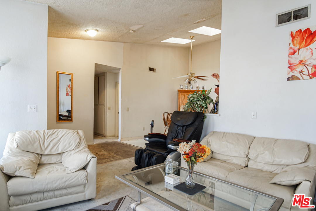 7690 High Prairie Trail Riverside, CA 92509 - Photo 5 of 18