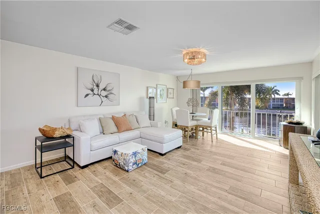 $290,000 | 4116 Southeast 20th Place, Unit 202, Cape Coral, FL 33904