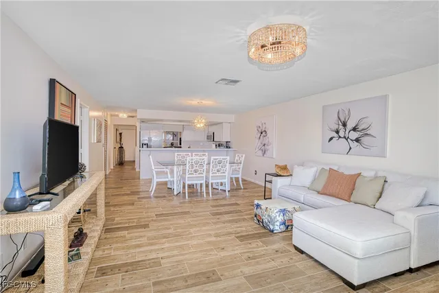 $290,000 | 4116 Southeast 20th Place, Unit 202, Cape Coral, FL 33904