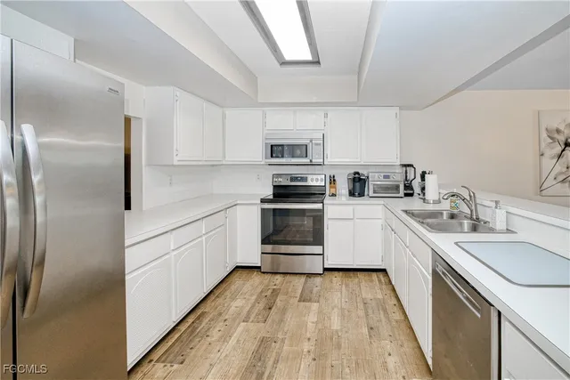 $290,000 | 4116 Southeast 20th Place, Unit 202, Cape Coral, FL 33904