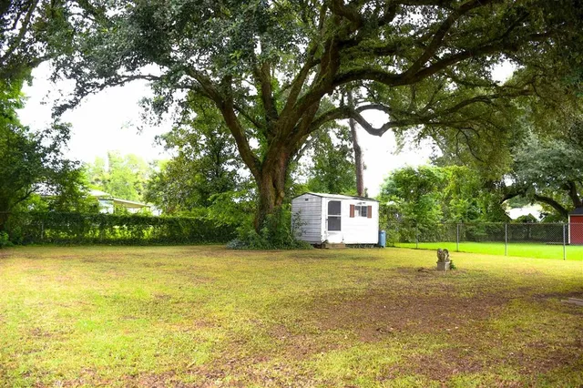 $165,000 | 722 East Division Street, Jennings, LA 70546