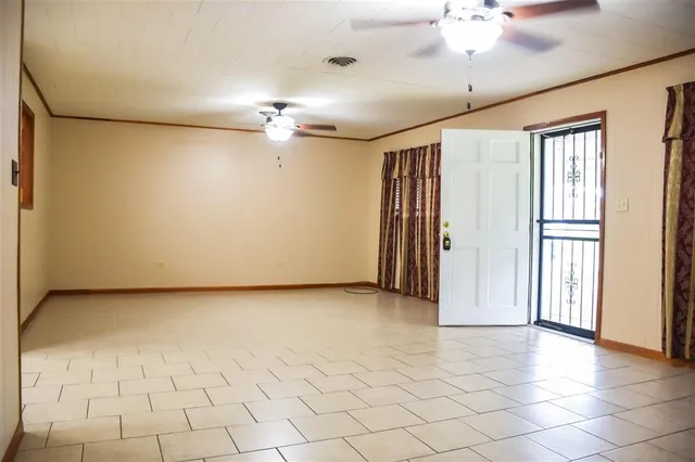 $165,000 | 722 East Division Street, Jennings, LA 70546