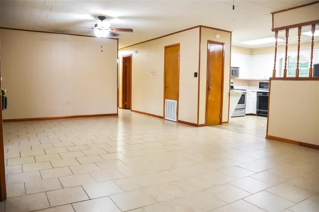 $165,000 | 722 East Division Street, Jennings, LA 70546