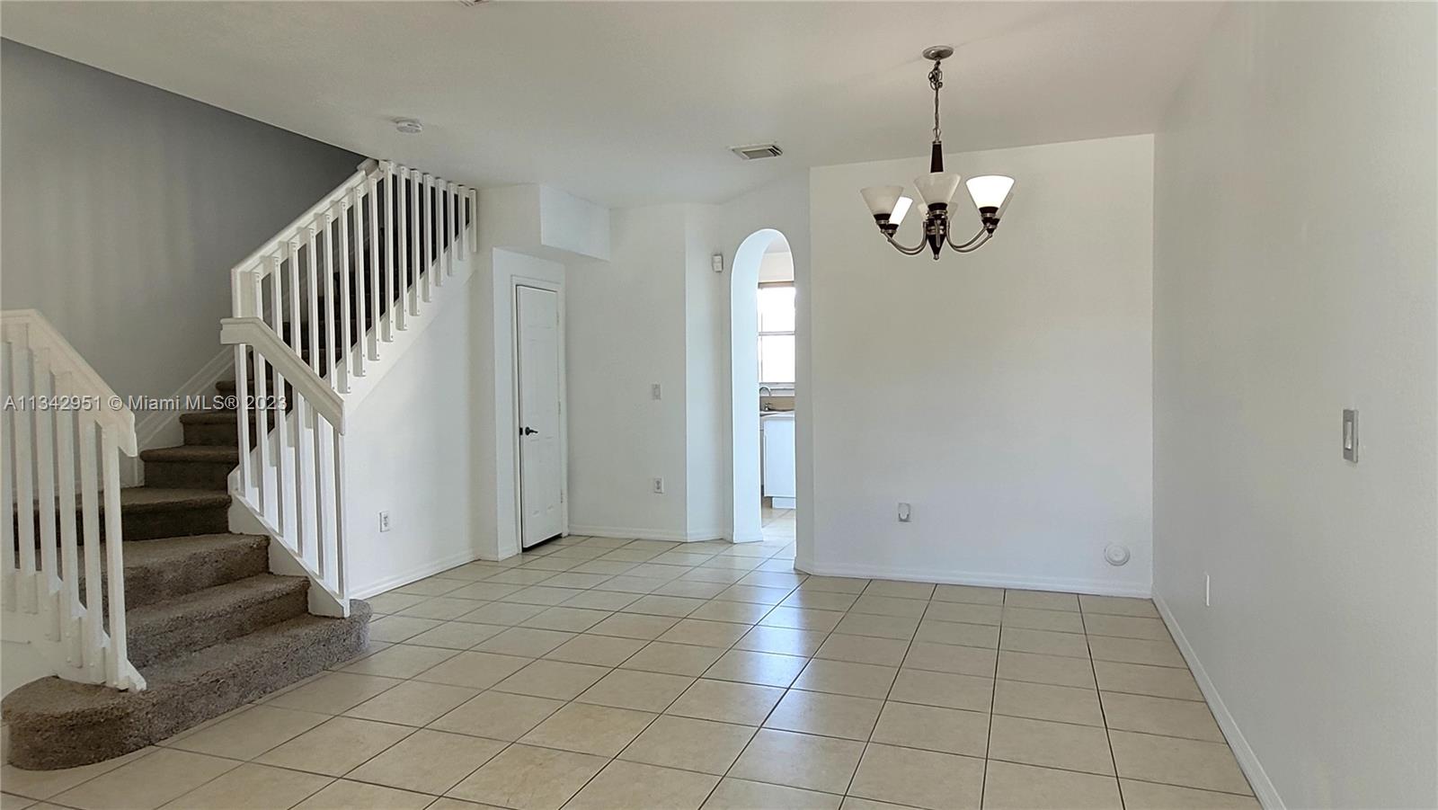 27440 Southwest 138th Path Homestead, FL 33032 - Photo 2 of 23 Gallery Image 2
