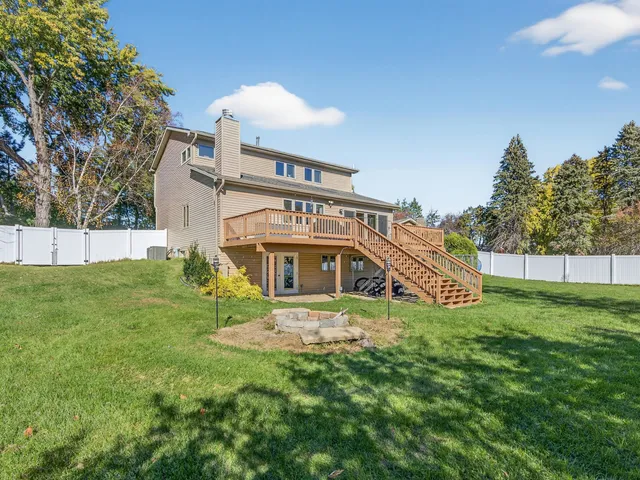 $499,900 | 4523 West Crystal Lake Road, McHenry, IL 60050