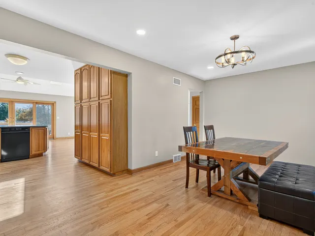 $499,900 | 4523 West Crystal Lake Road, McHenry, IL 60050