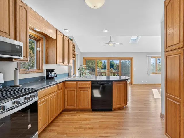 $499,900 | 4523 West Crystal Lake Road, McHenry, IL 60050