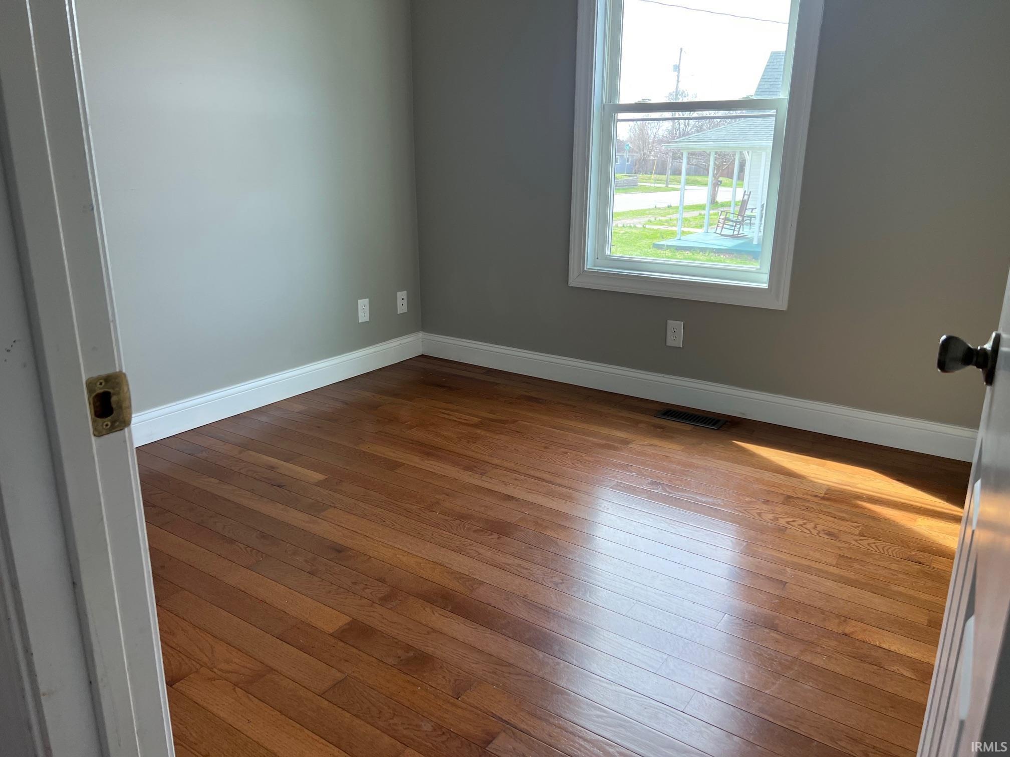 1511 11th Street Bedford, IN 47421 - Photo 9 of 16