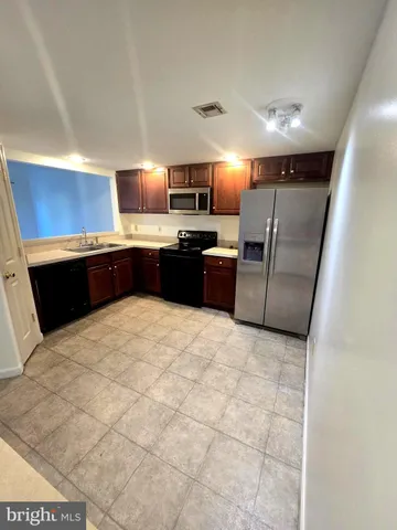 $2,000 | 471 Stonehedge Lane, Mechanicsburg, PA 17055