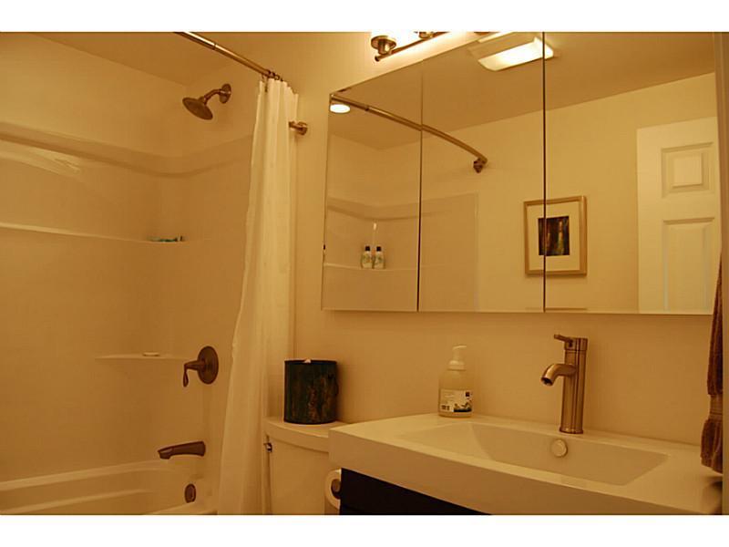 224 Summit Street Portland, ME 04103 - Photo 23 of 35 Bathroom.