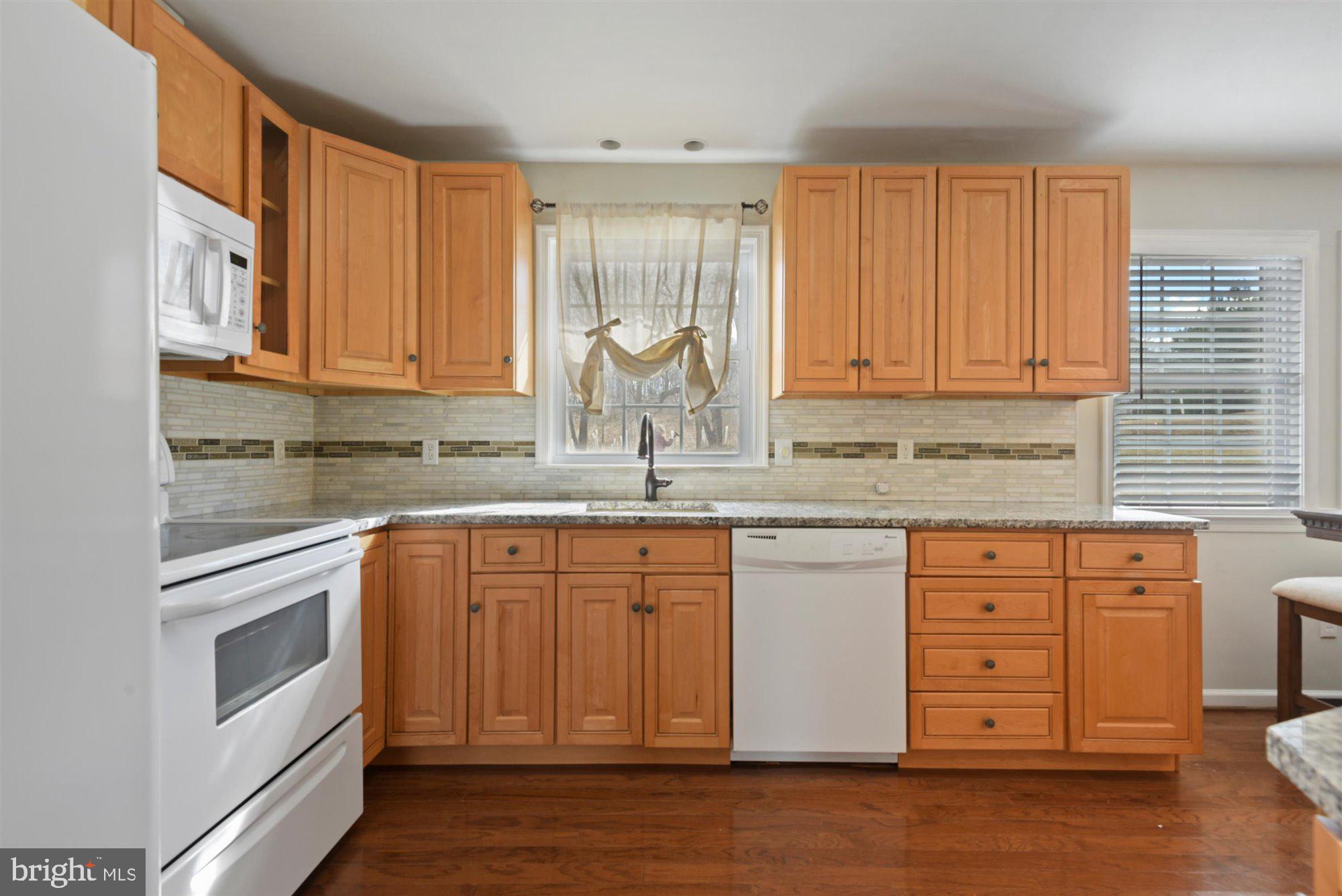 15071 New Windsor Road New Windsor, MD 21776 - Photo 7 of 27 Kitchen