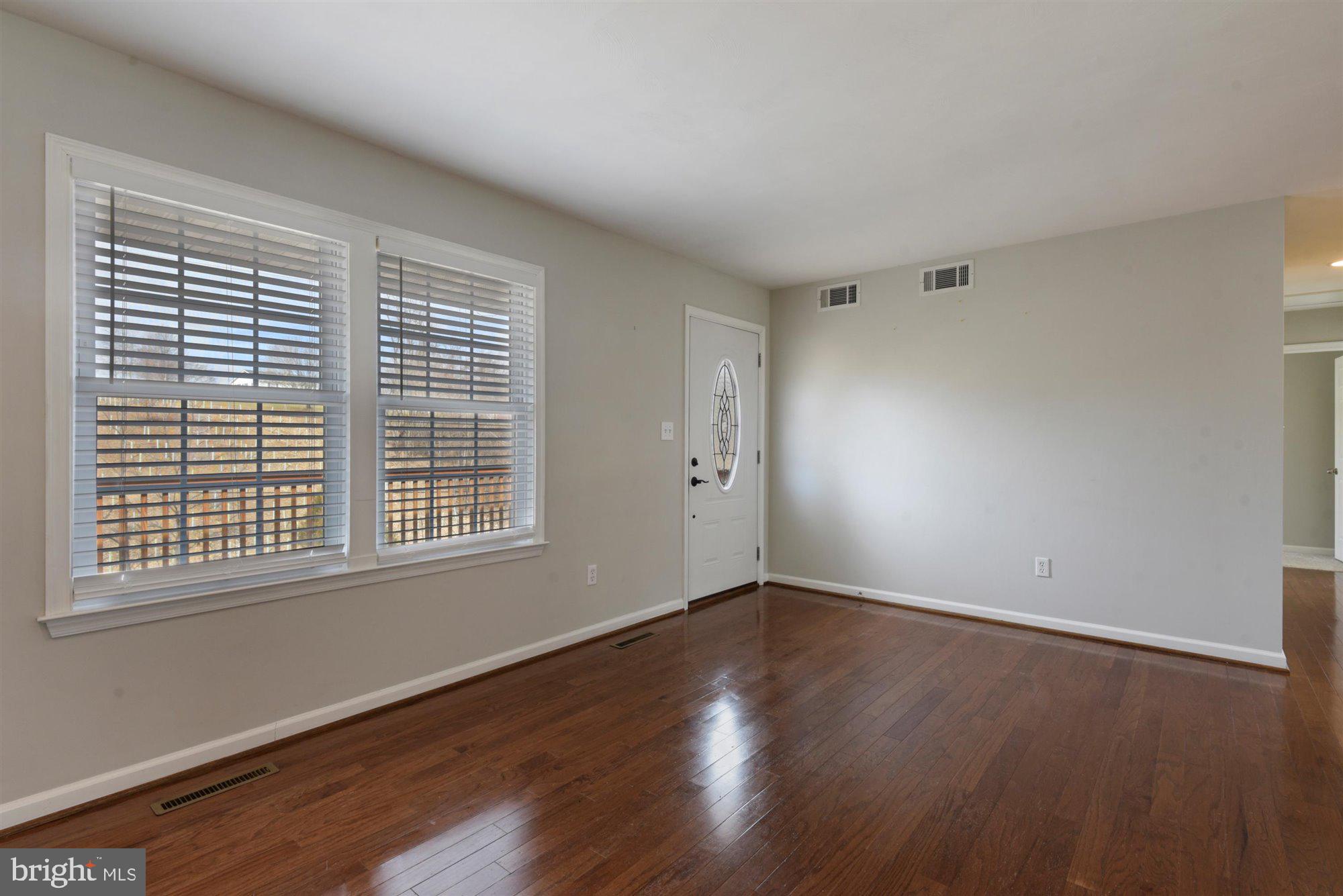 15071 New Windsor Road New Windsor, MD 21776 - Photo 10 of 27 LR with Wood Floors