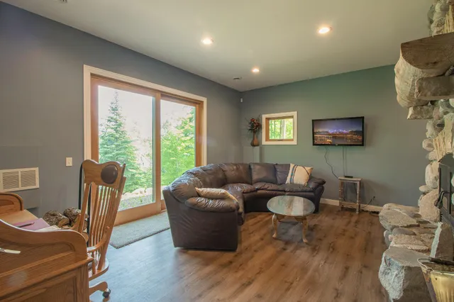 $795,000 | 7916 South Little Thunder Drive Northeast, Remer, MN 56672