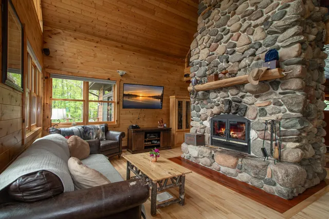 $795,000 | 7916 South Little Thunder Drive Northeast, Remer, MN 56672