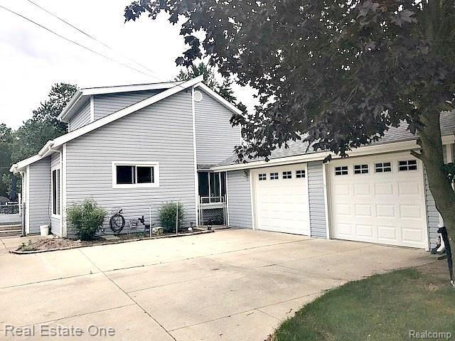 27280 Arsenal Road Flat Rock, MI 48134 - Photo 1 of 43 EXT1 - Copy - Copy.jpg