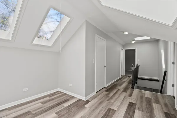 $3,300 | 32W266 Glos Street, Wayne, IL 60184