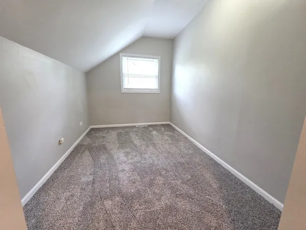 $3,300 | 32W266 Glos Street, Wayne, IL 60184