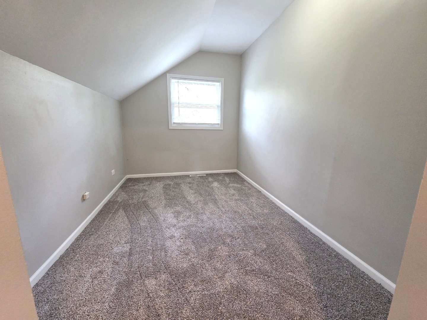 32W266 Glos Street Wayne, IL 60184 - Photo 13 of 24 an empty room with a window