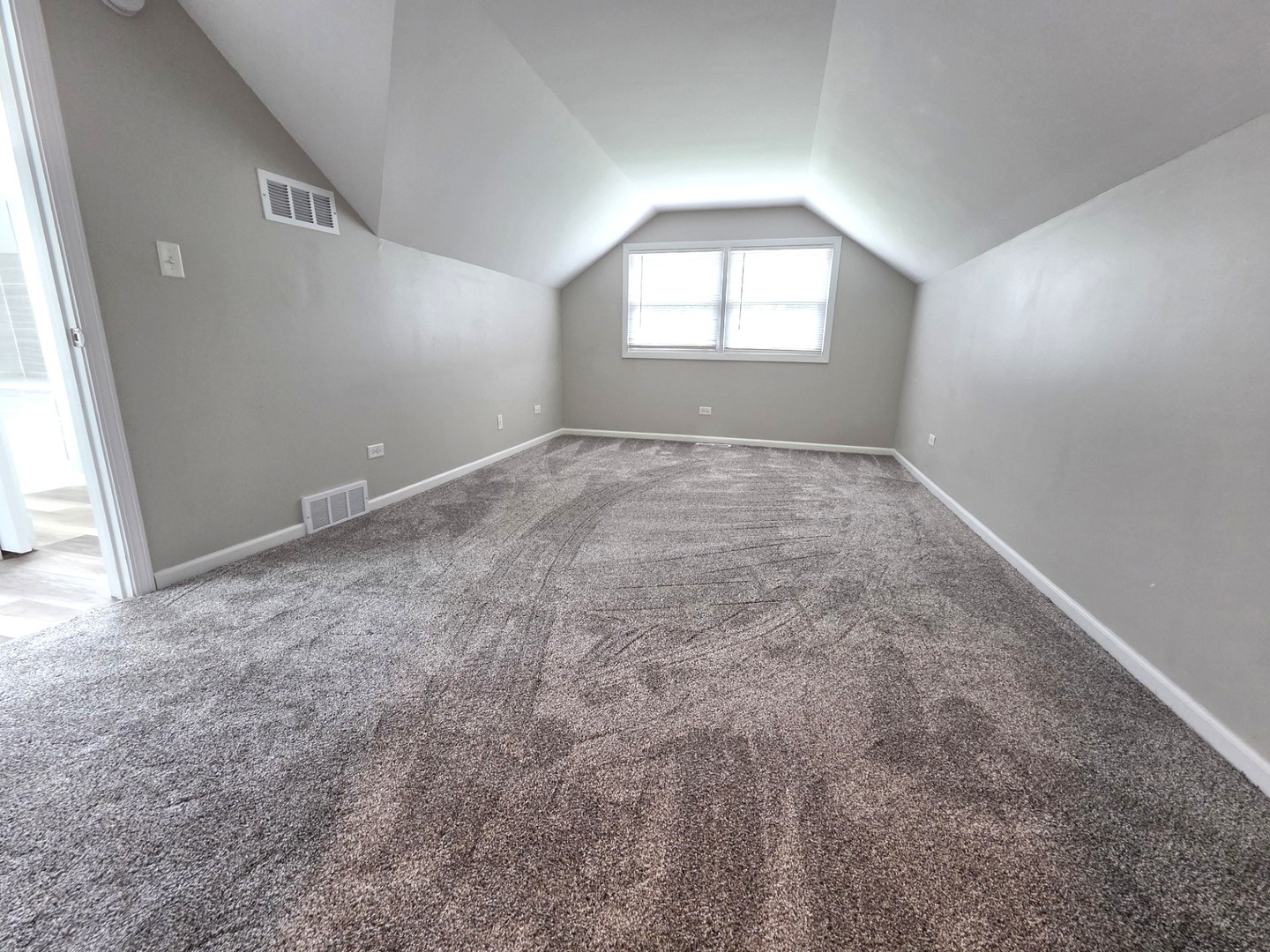 32W266 Glos Street Wayne, IL 60184 - Photo 14 of 24 an empty room with a window