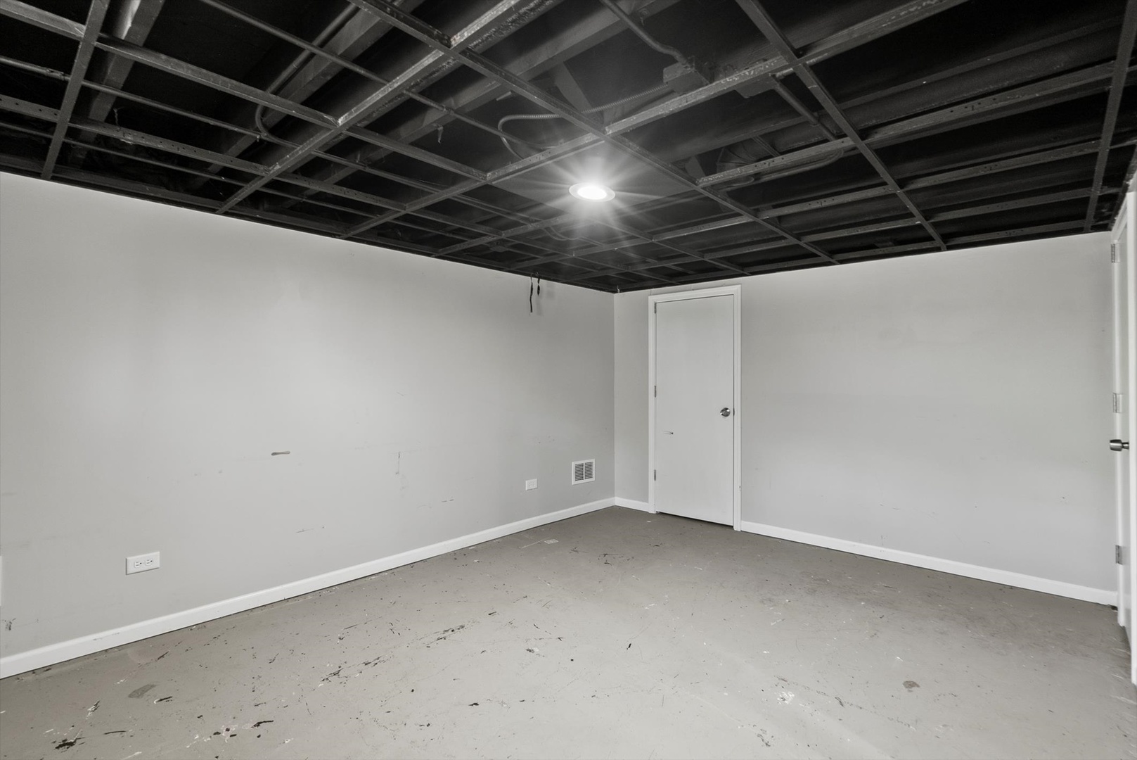 32W266 Glos Street Wayne, IL 60184 - Photo 21 of 24 a view of an empty room