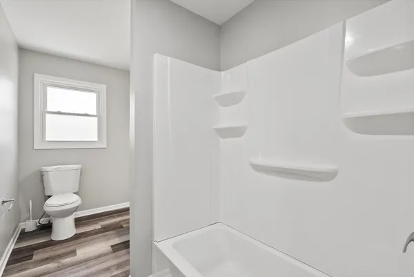 $3,300 | 32W266 Glos Street, Wayne, IL 60184