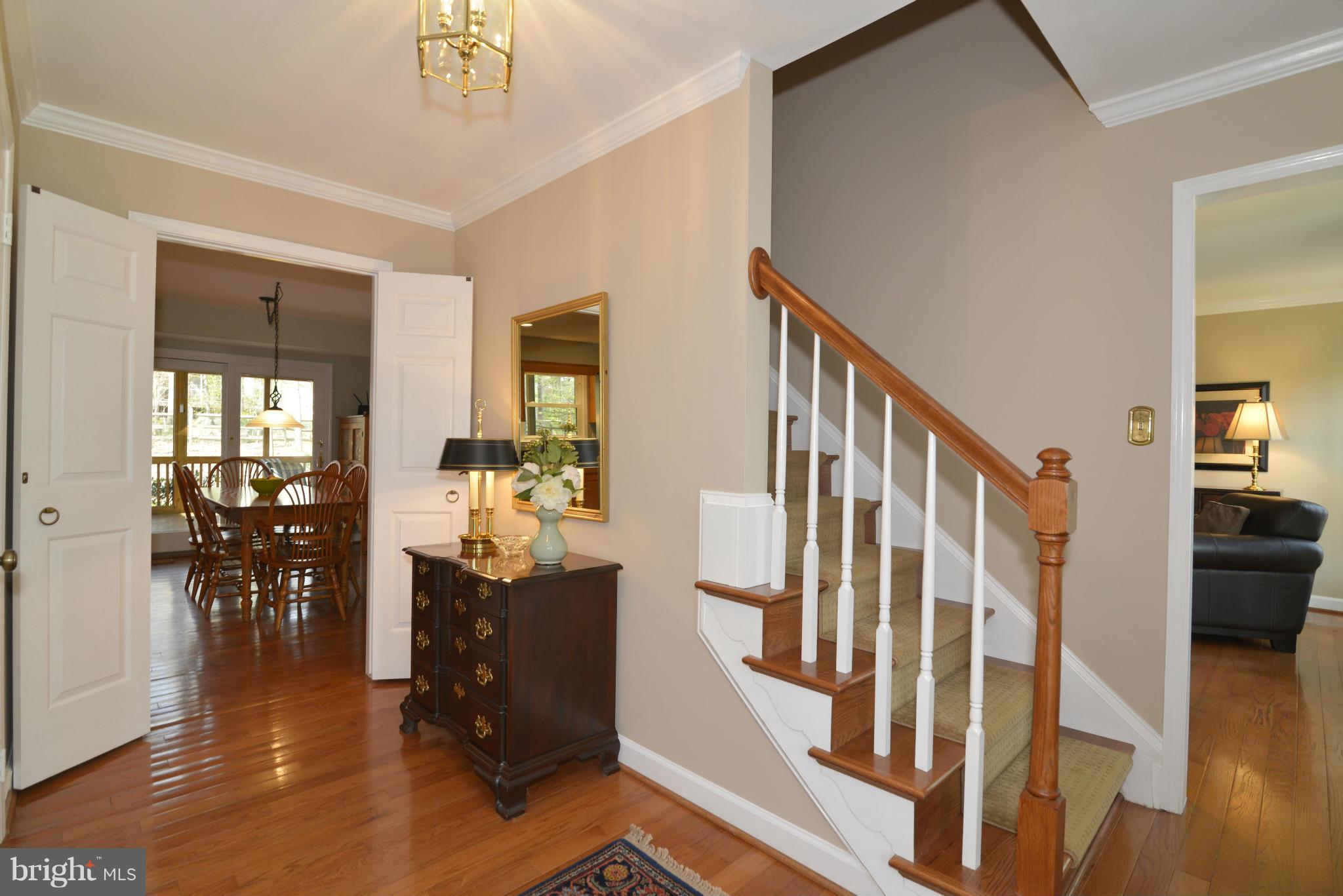 10713 Cross School Road Reston, VA 20191 - Photo 4 of 30 Bright and open entrance foyer.