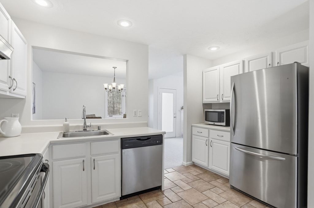 11 Longley Road, Unit B9 Shirley, MA 01464 - Photo 9 of 40