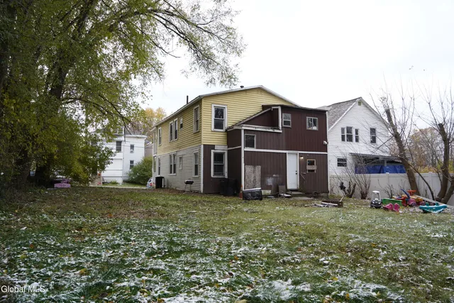 $270,000 | 435 Manhattan Street, Schenectady, NY 12308