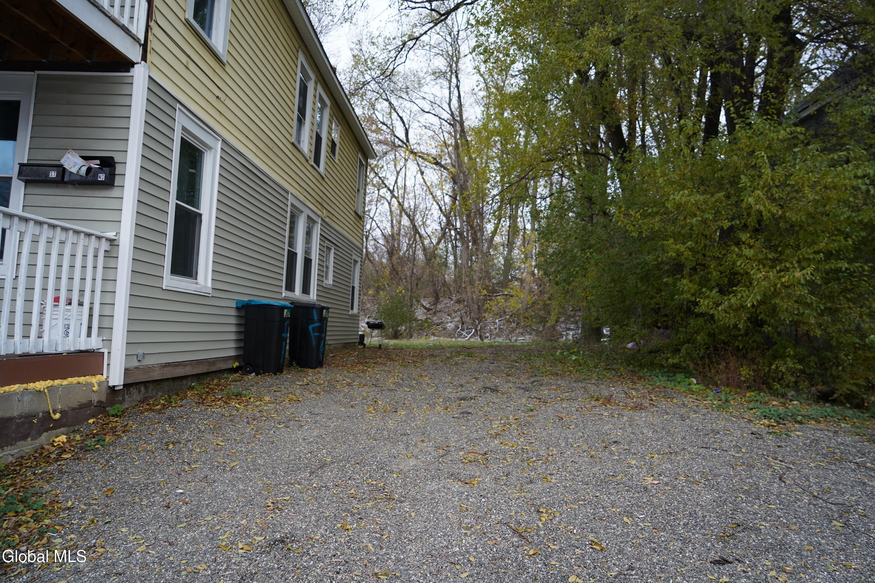 435 Manhattan Street Schenectady, NY 12308 - Photo 7 of 7 DSC01657