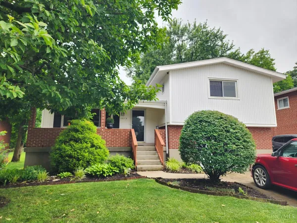 $309,900 | 5619 Woodhaven Drive, Cincinnati, OH 45248