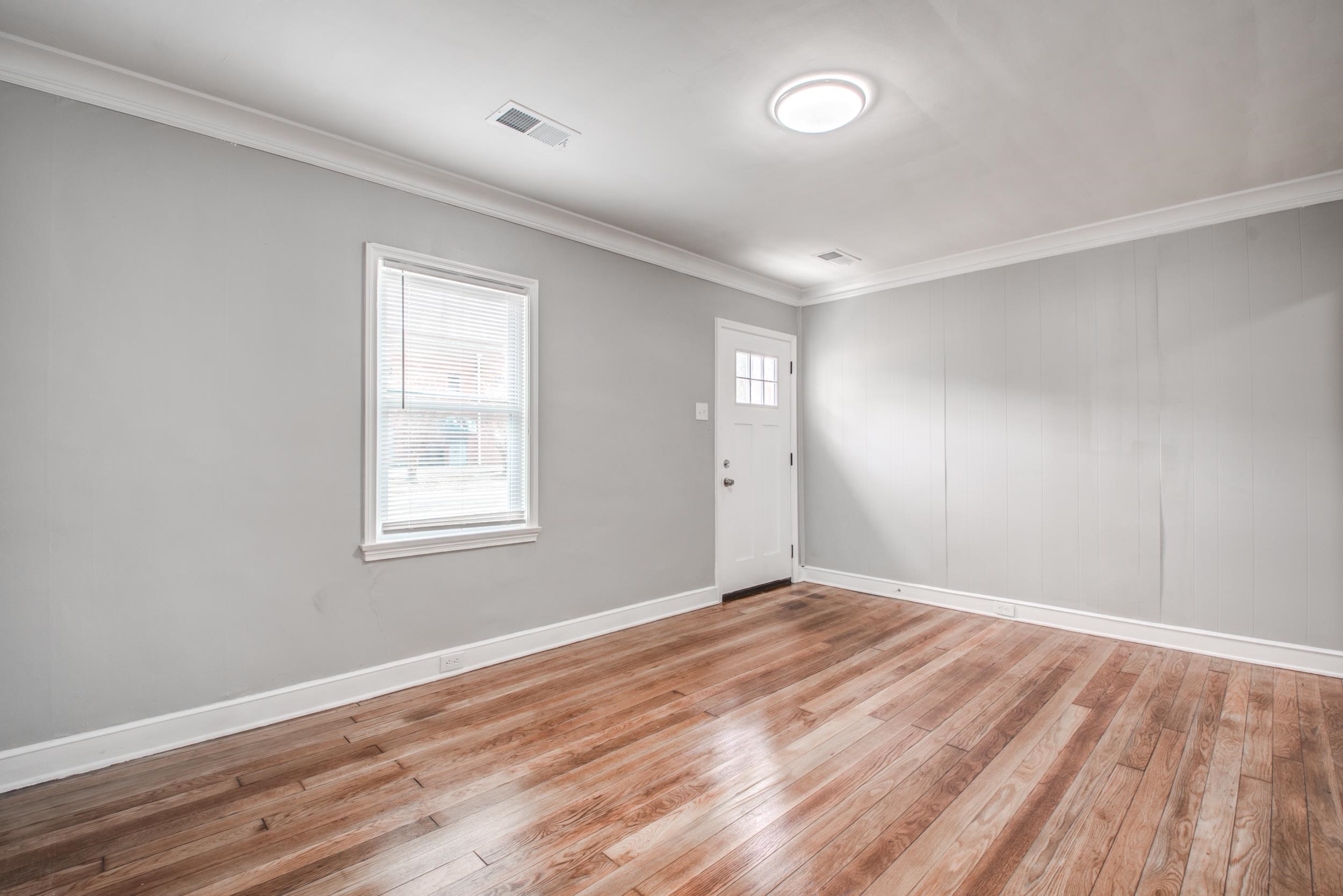 835 Watson Street Memphis, TN 38111 - Photo 4 of 24 Entryway with crown molding and light wood-style flooring