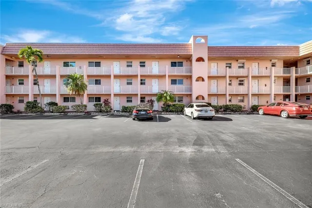 $224,900 | Undisclosed Address, Naples, FL 34105