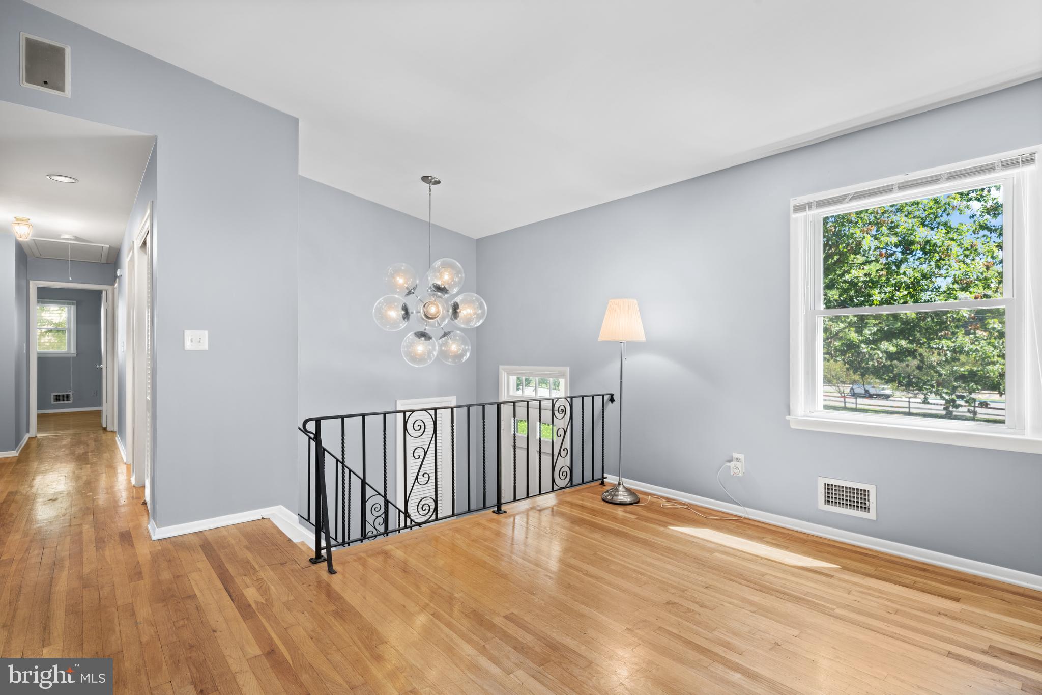 83 Riverside Drive Princeton, NJ 08540 - Photo 5 of 33