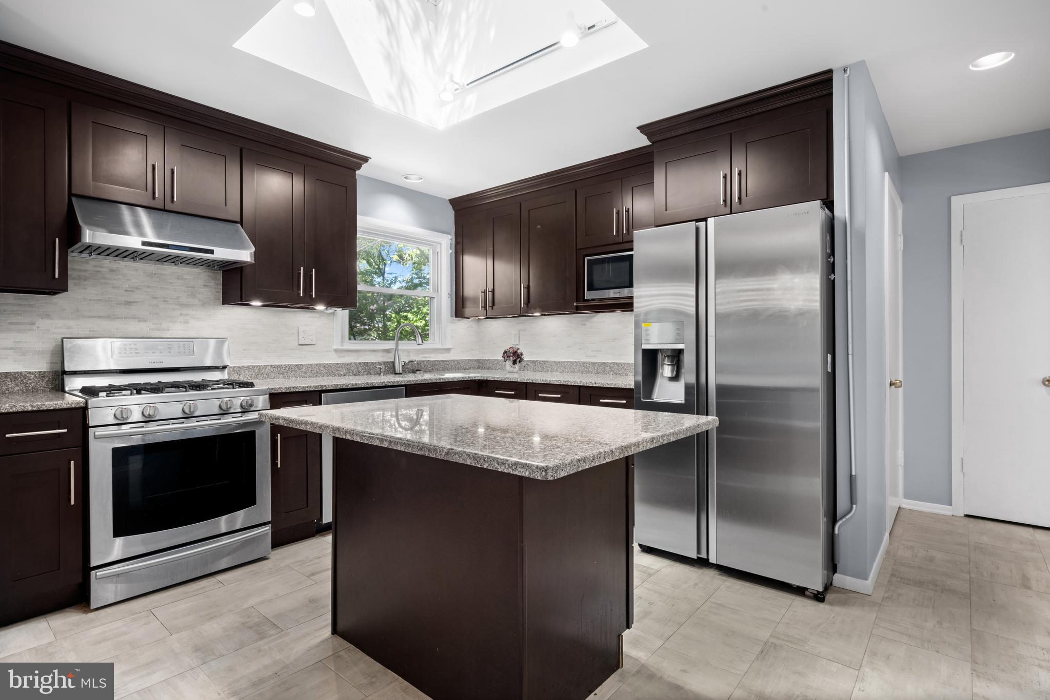 83 Riverside Drive Princeton, NJ 08540 - Photo 9 of 33