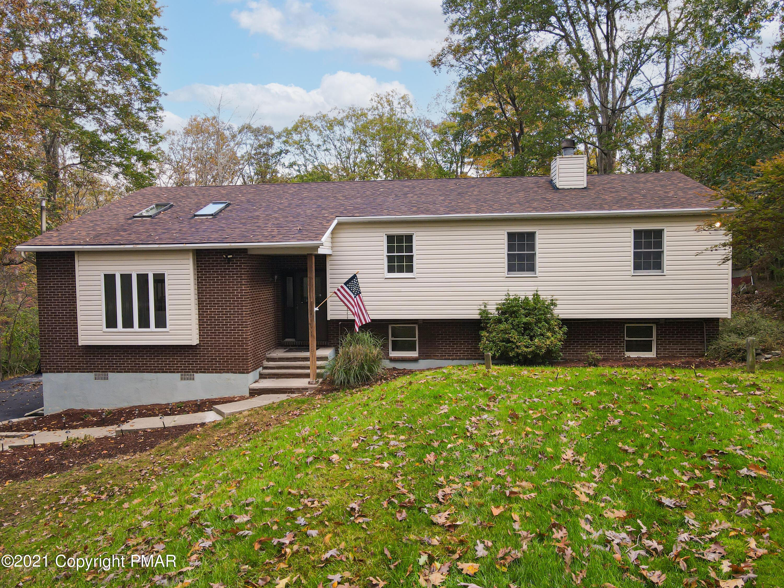 185 Magic Mountain Road Henryville, PA 18332 - Photo 1 of 58 Front