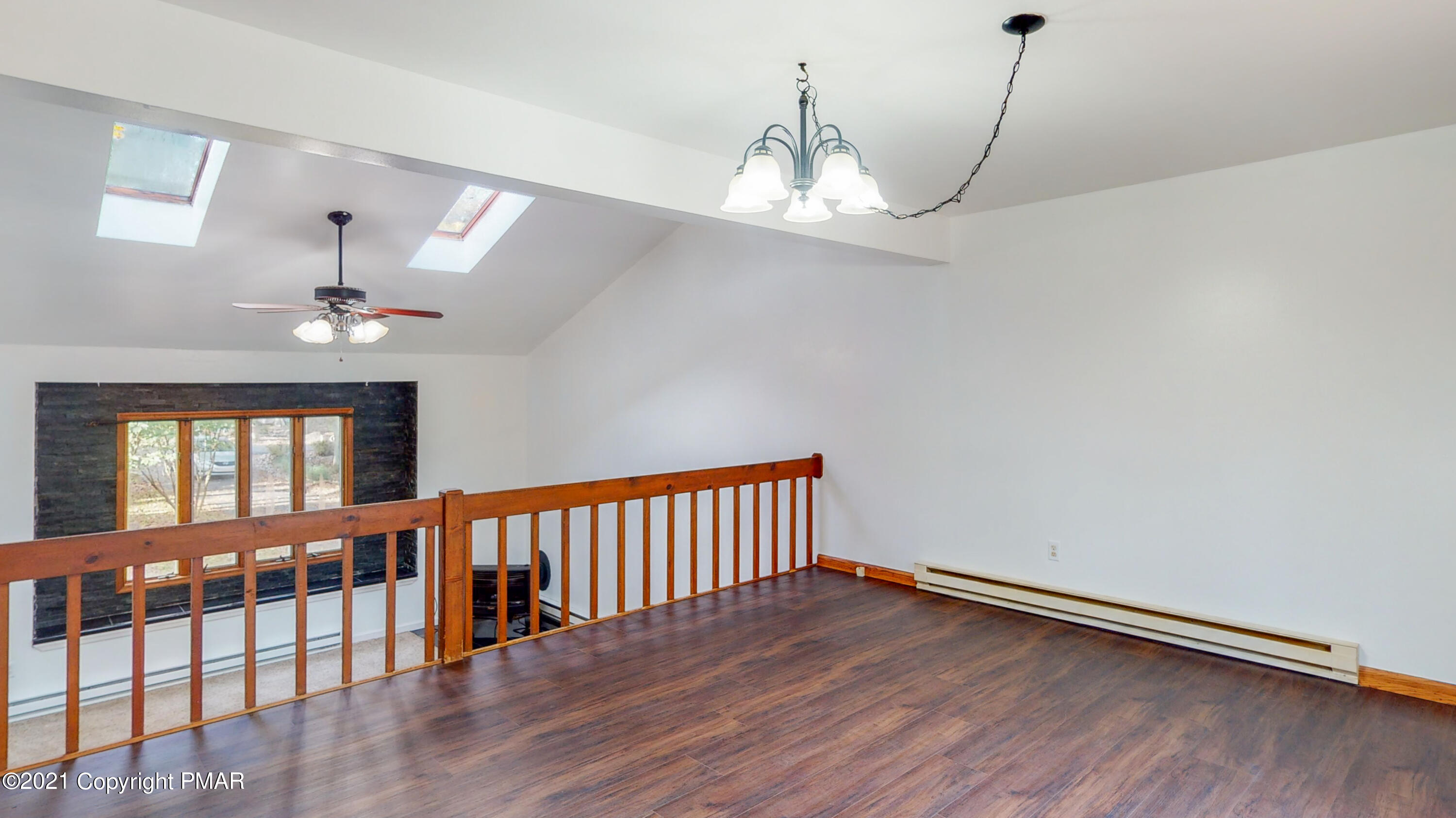 185 Magic Mountain Road Henryville, PA 18332 - Photo 13 of 58 Dining Room
