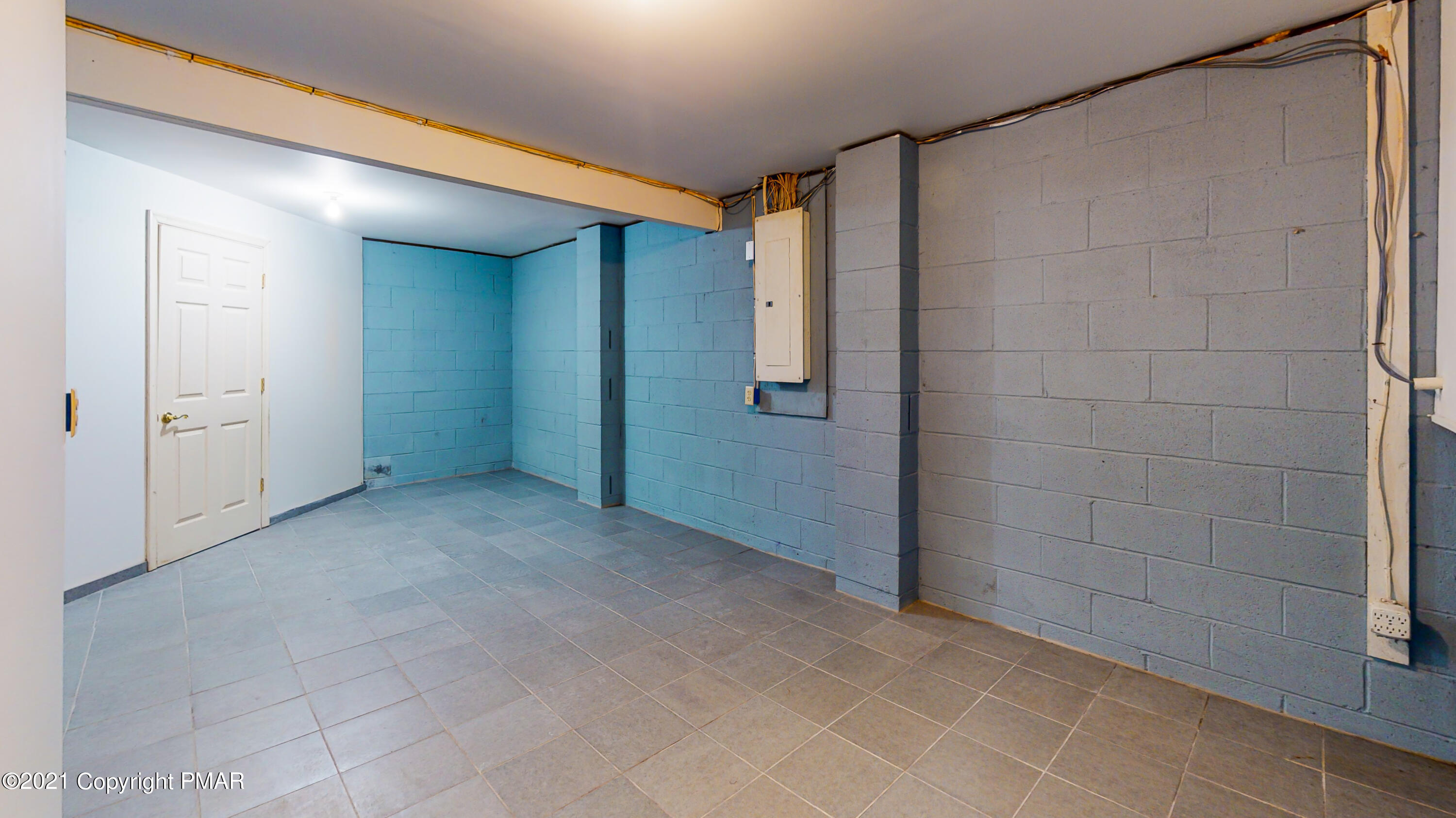 185 Magic Mountain Road Henryville, PA 18332 - Photo 46 of 58 Hobby/Rec Room