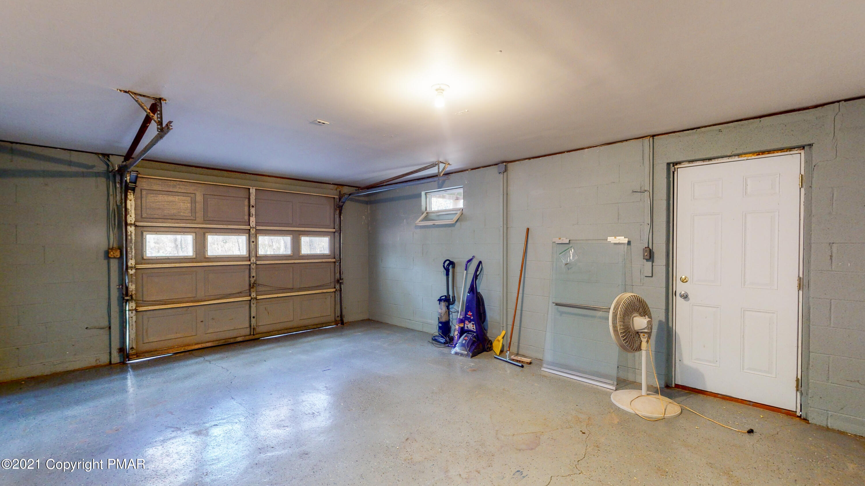 185 Magic Mountain Road Henryville, PA 18332 - Photo 49 of 58 Garage