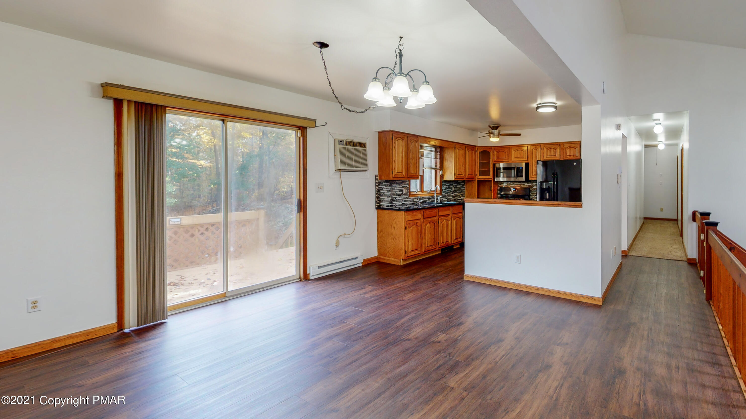 185 Magic Mountain Road Henryville, PA 18332 - Photo 10 of 58 Dining Room