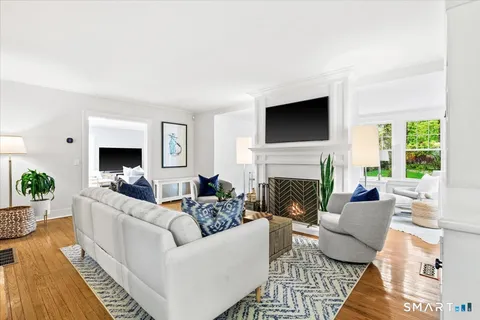 $1,795,000 | 42 Old Stamford Road, New Canaan, CT 06840