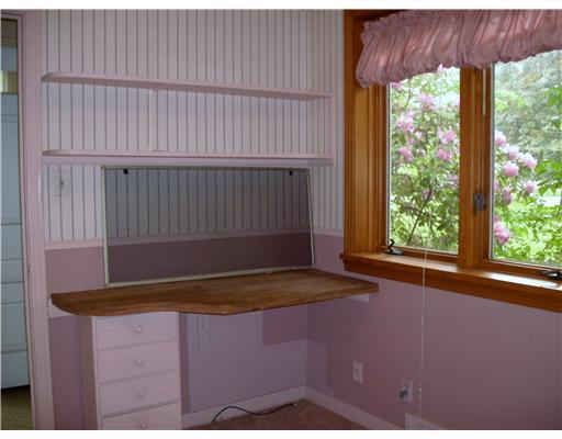 8121 Edwood Road Pittsburgh, PA 15237 - Photo 16 of 18 Studio/Study/Office. Lots of light in this Nice First Floor Office or computer room.