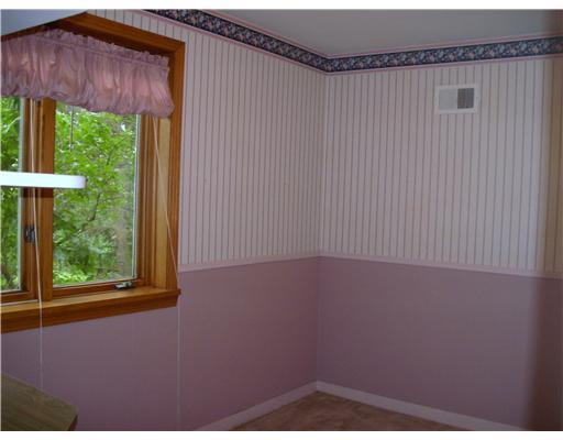 8121 Edwood Road Pittsburgh, PA 15237 - Photo 17 of 18 Den/Family/Great Room. Another view of the first floor office or computer room