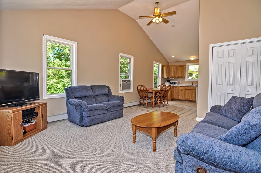 5 Dudley Road Oxford, MA 01540 - Photo 6 of 25 Gallery Image 6