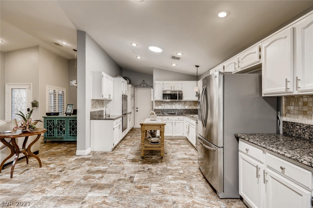 271 Spring Palms Street Henderson, NV 89012 - Photo 14 of 50 Gallery Image 14