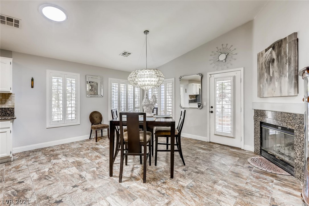 271 Spring Palms Street Henderson, NV 89012 - Photo 18 of 50 Gallery Image 18