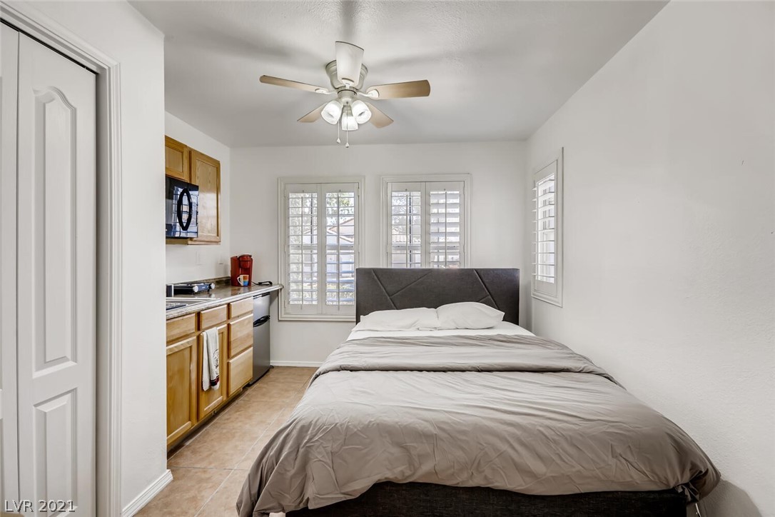 271 Spring Palms Street Henderson, NV 89012 - Photo 38 of 50 Gallery Image 38