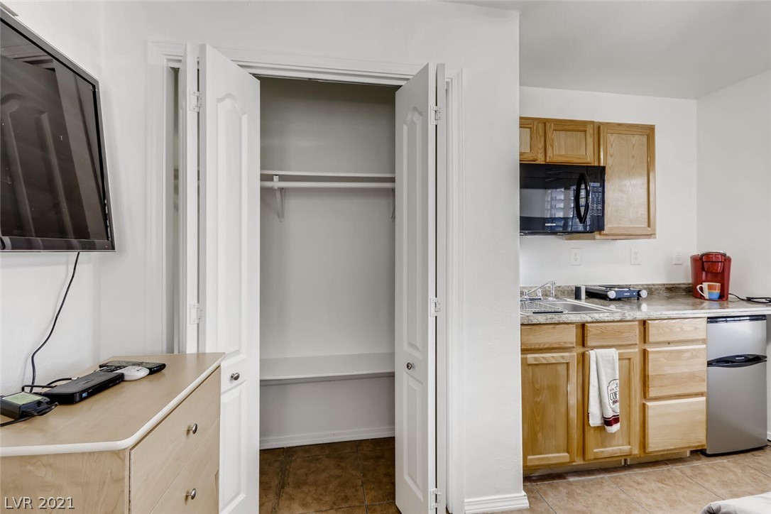 271 Spring Palms Street Henderson, NV 89012 - Photo 42 of 50 Gallery Image 42