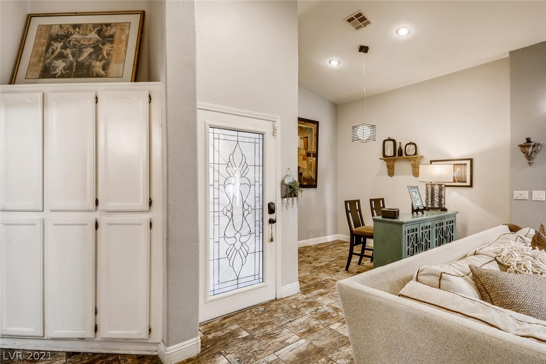 271 Spring Palms Street Henderson, NV 89012 - Photo 6 of 50 Gallery Image 6