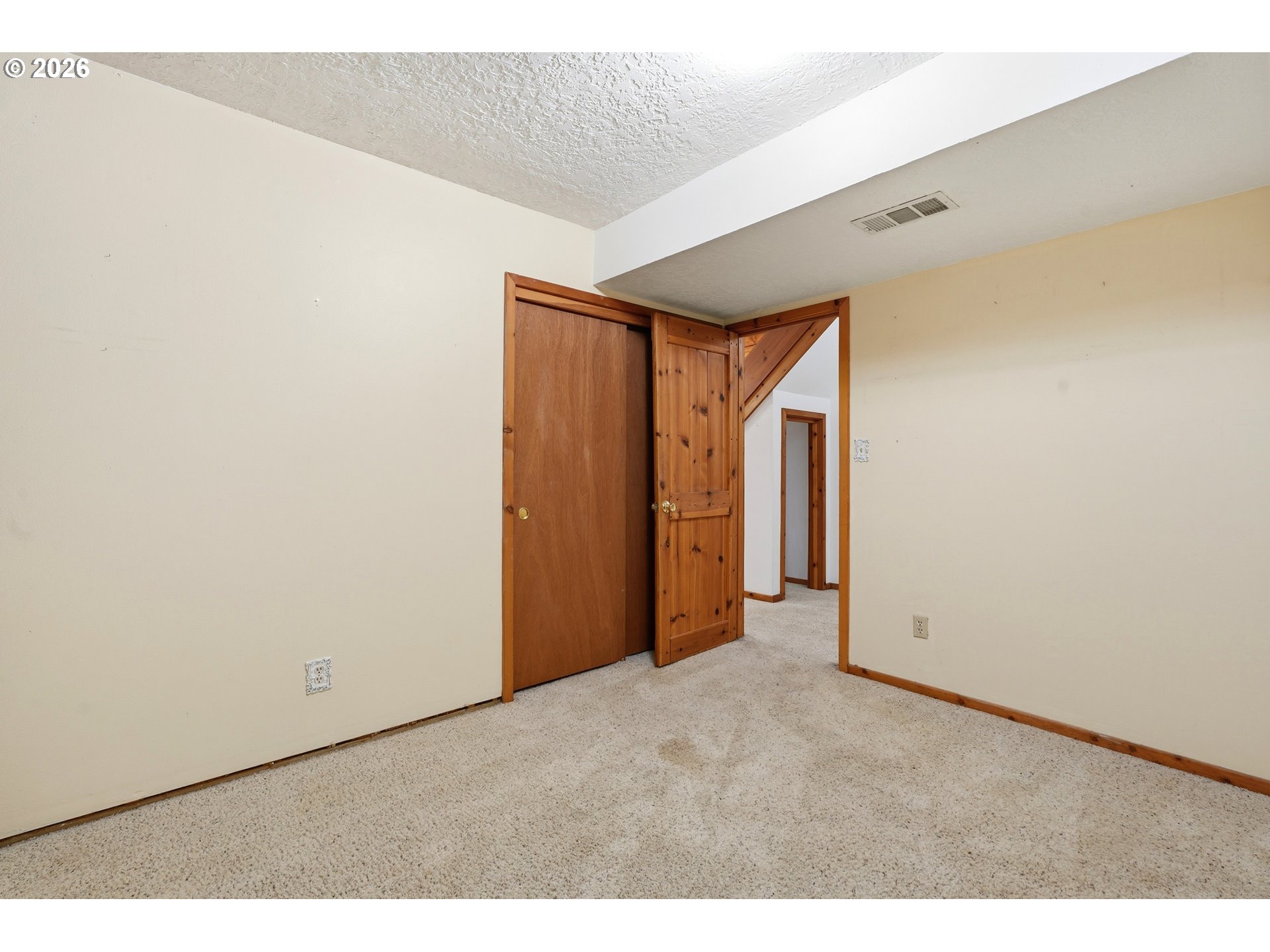 29870 South Dhooghe Road Colton, OR 97017 - Photo 24 of 48 a view of an empty room